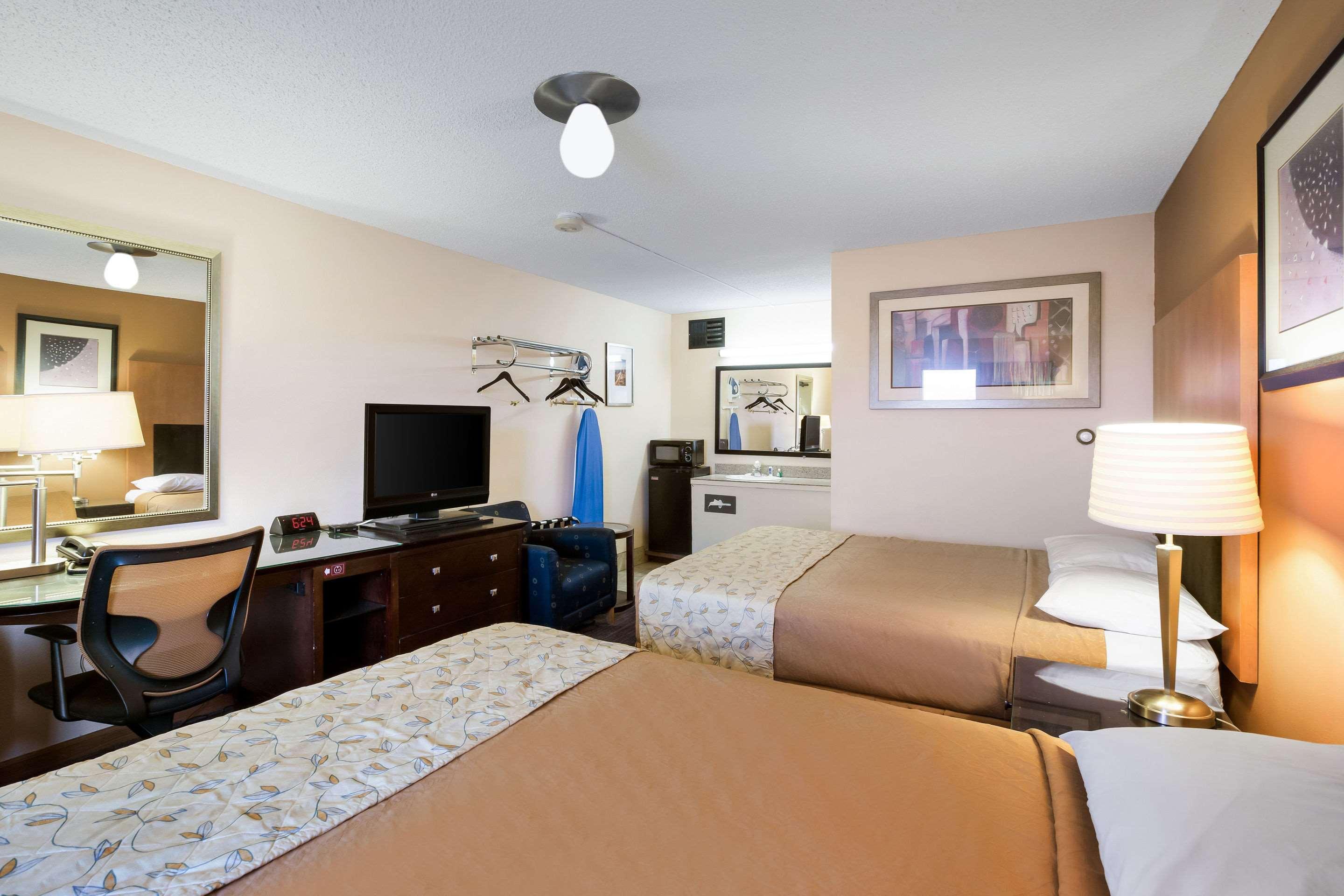 Rodeway Inn Sergeant Bluff - Sioux City Dış mekan fotoğraf