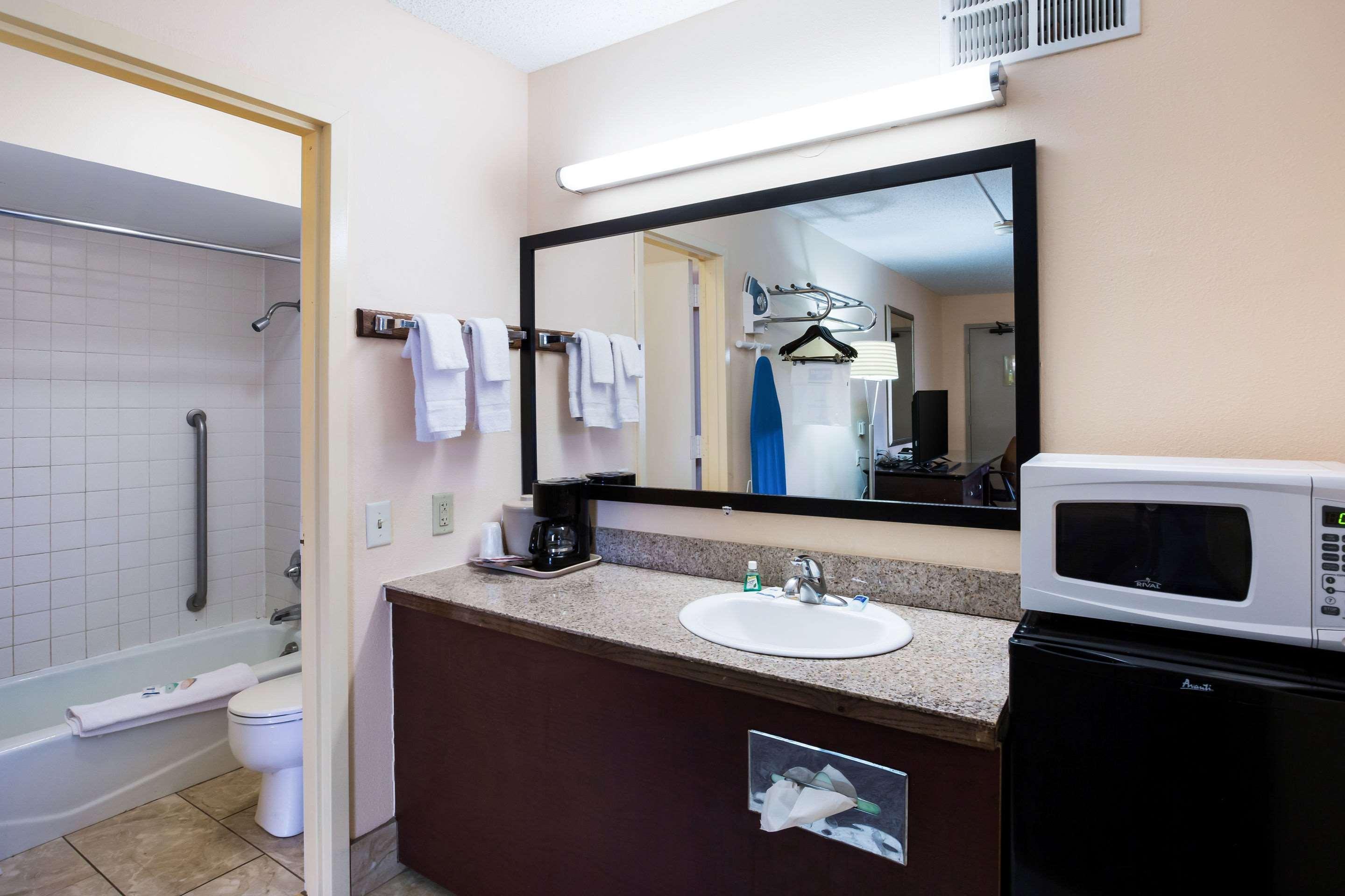 Rodeway Inn Sergeant Bluff - Sioux City Dış mekan fotoğraf