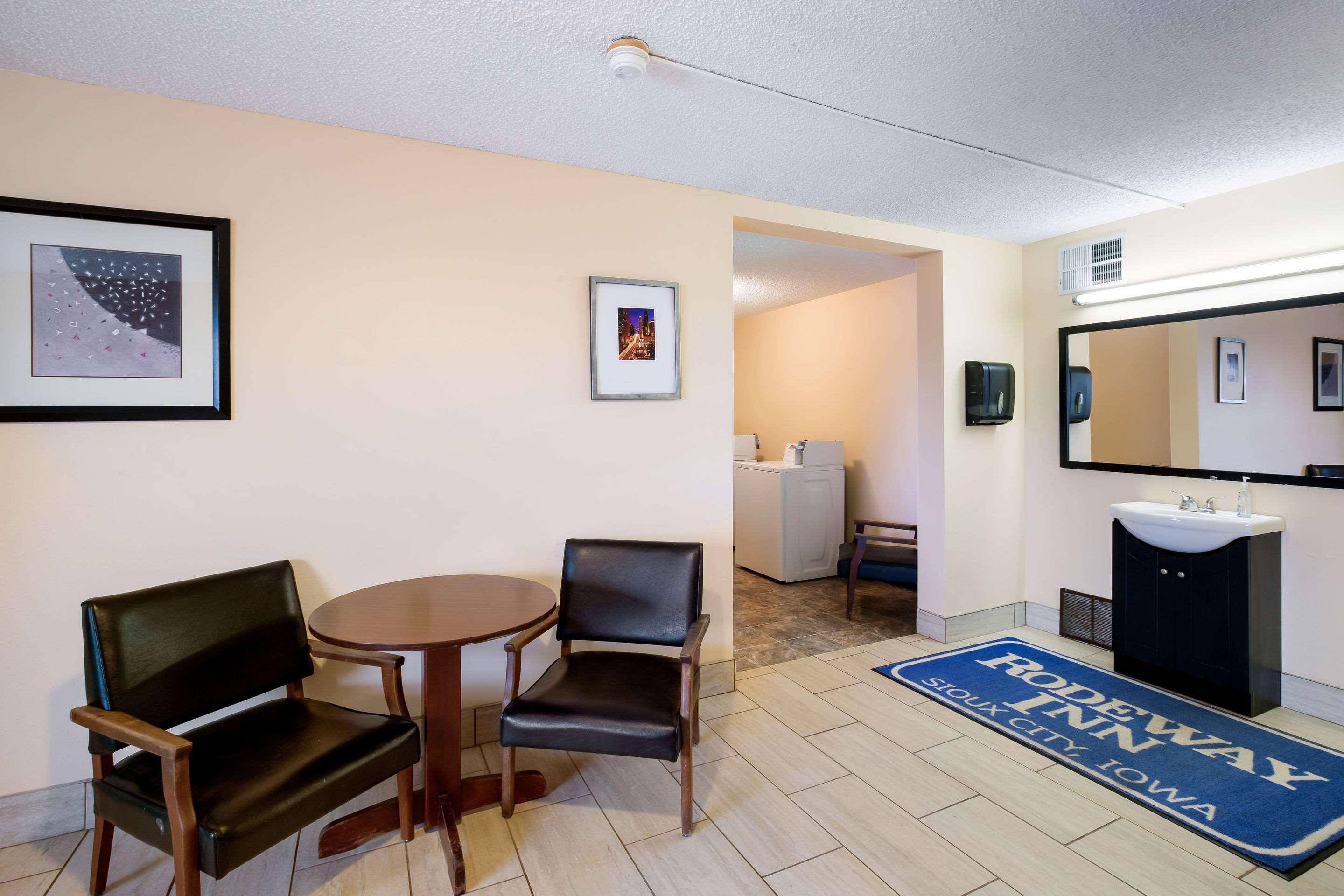Rodeway Inn Sergeant Bluff - Sioux City Dış mekan fotoğraf